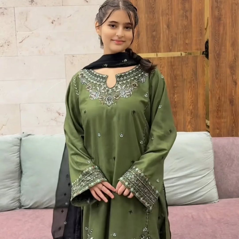 PURE LAWN Embroidery 3PC