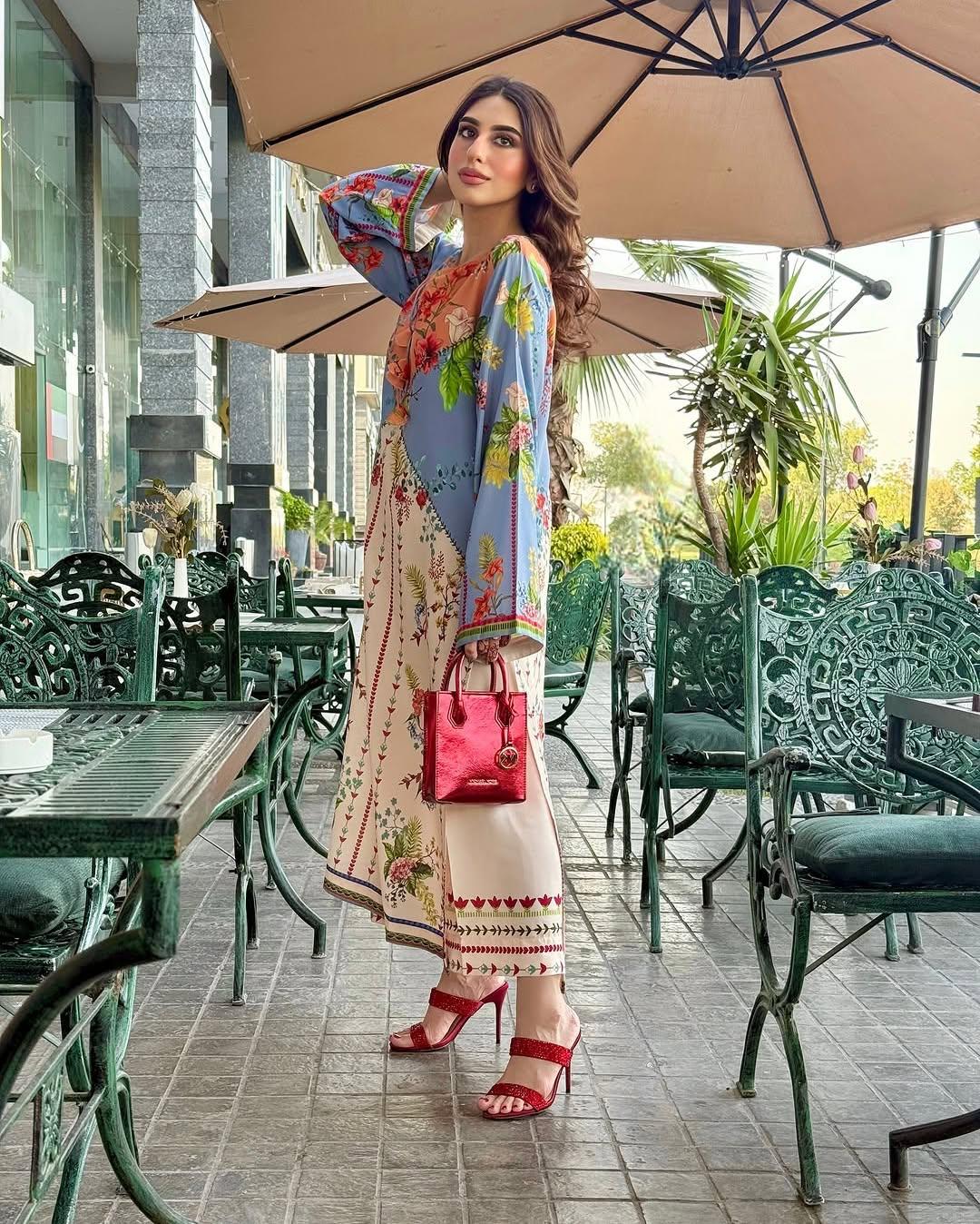 Azmin digital print 2pc