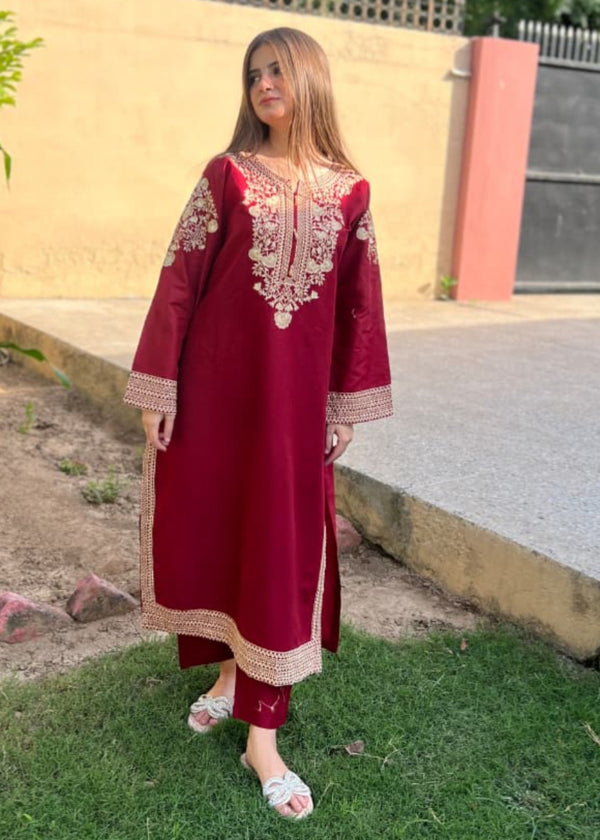 LAIBA MAROON ELEGANCE EMBROIDERED 2PC