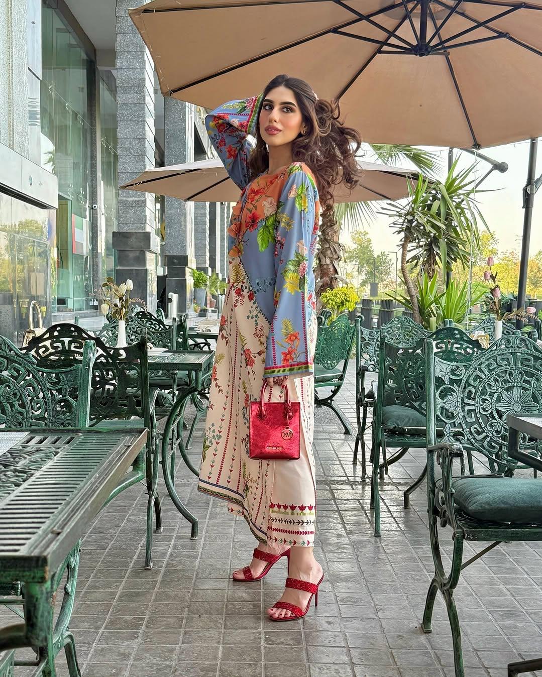 Azmin digital print 2pc