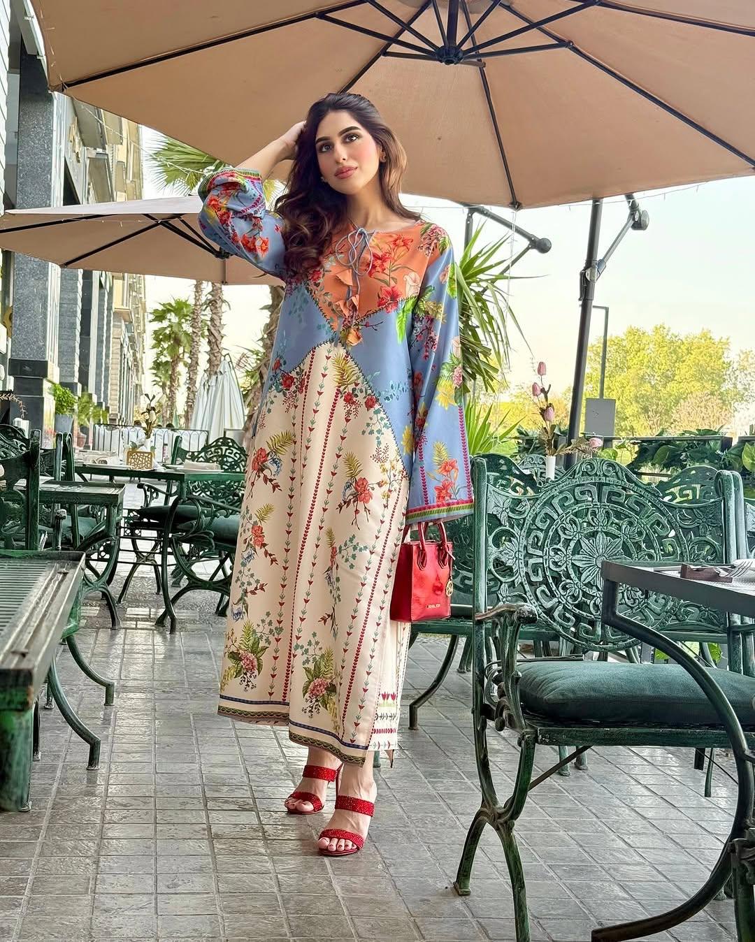 Azmin digital print 2pc