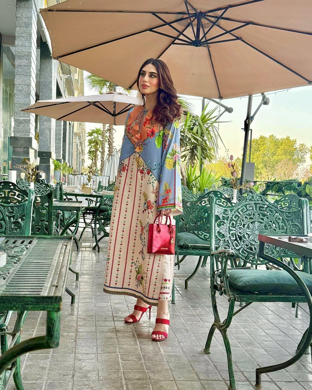 Azmin digital print 2pc