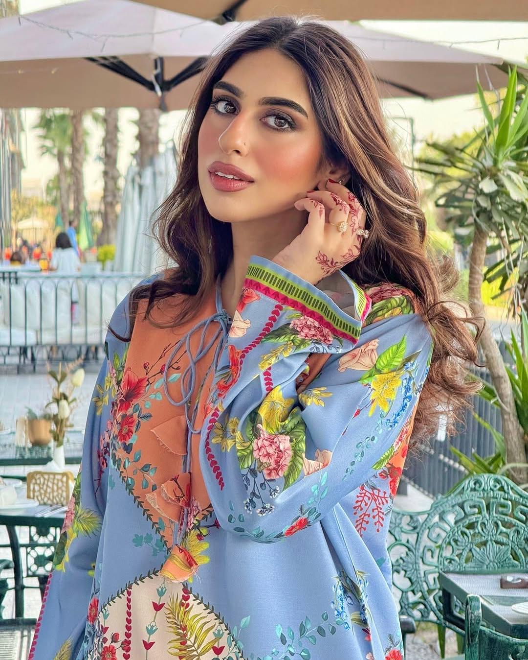 Azmin digital print 2pc