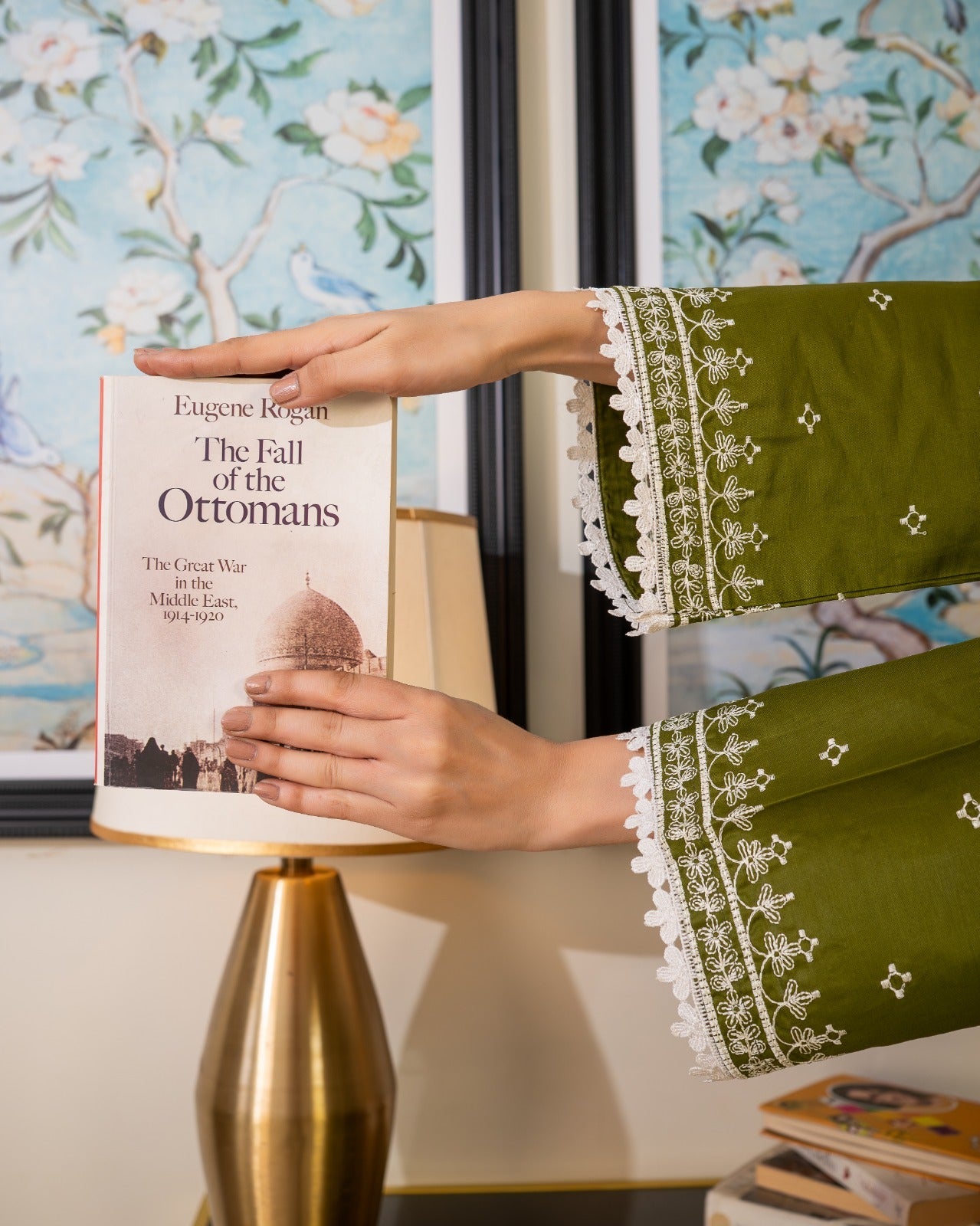 OLIVE EMBROIDERY 2PC