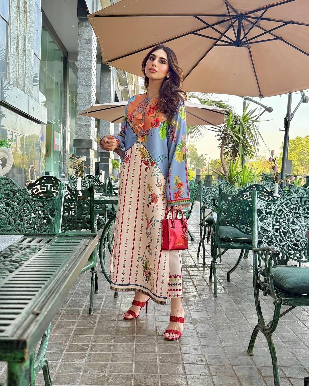 Azmin digital print 2pc