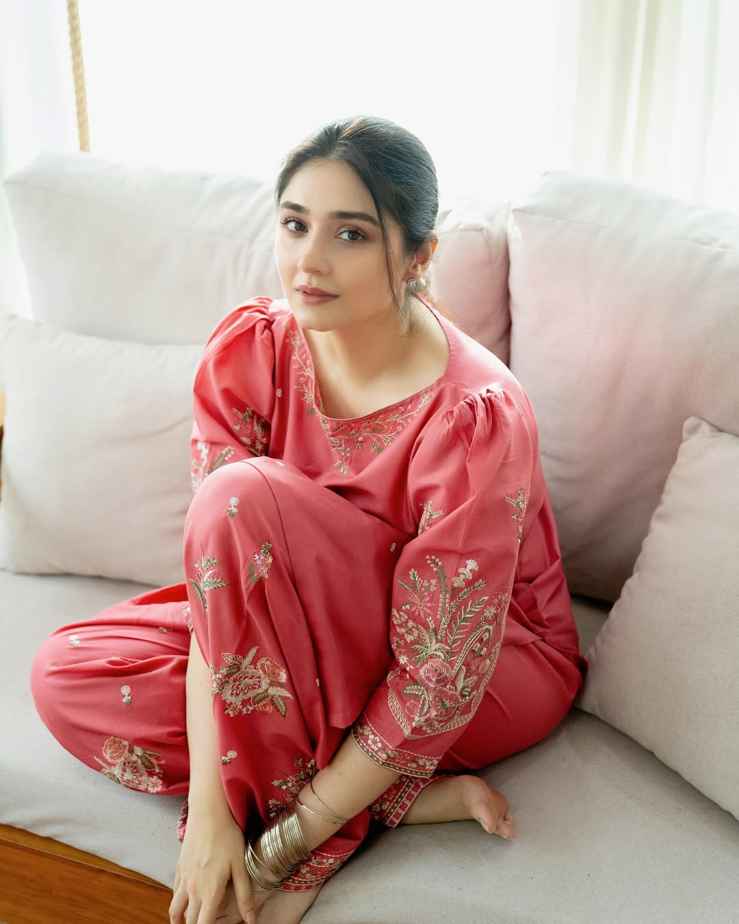 MEHAK EMBROIDERY 2PC (FARSHI)